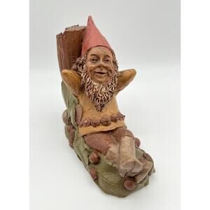 TOM CLARK 1983 Saturday Gnome Lying By a Tree Trunk Figurine #54